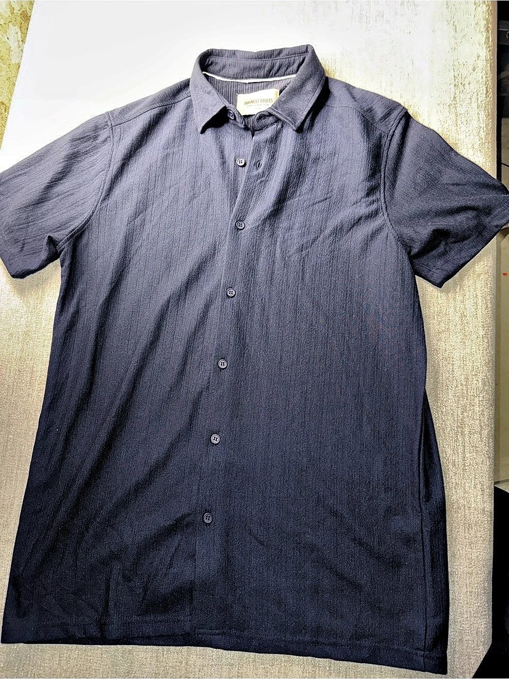 Amongst Others Men’s Medium Blue Short Sleeve Button Down Shirt NWOT